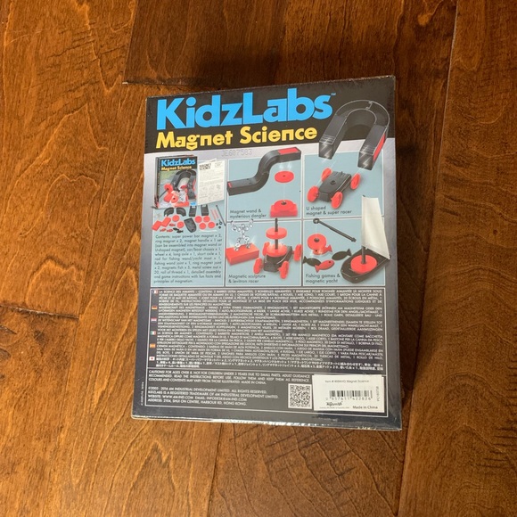 Magnet - Picture 3 of 6